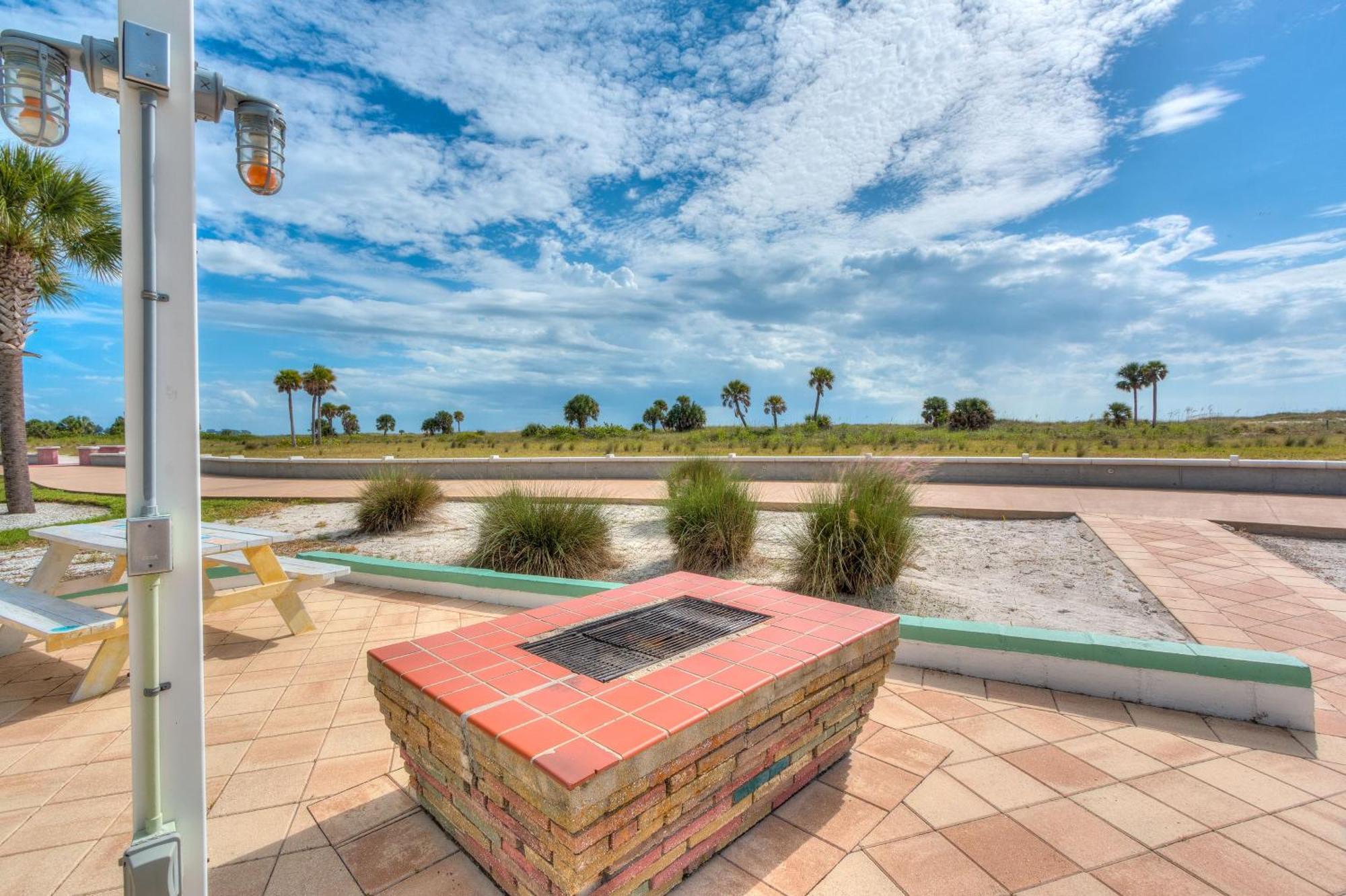 Tropic Terrace #41 - Beachfront Resort St. Pete Beach Εξωτερικό φωτογραφία